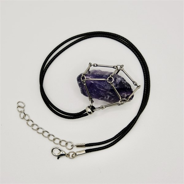 Аметист 2-5 см, необработанный, с подвеской (вощёная нить), Уругвай 1675