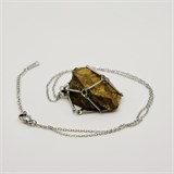 Тигровый глаз 3-5 см, необработанный, с подвеской (серебряная цепочка), Бразилия 1685